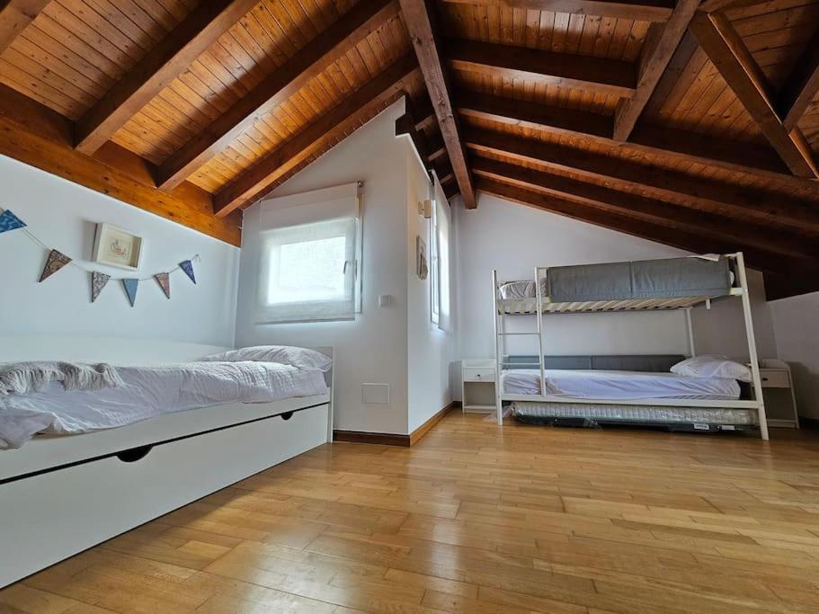 Casa Rovacias C22a01 *